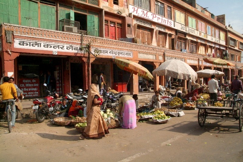 	Indien: Strassenleben in Jaipur	