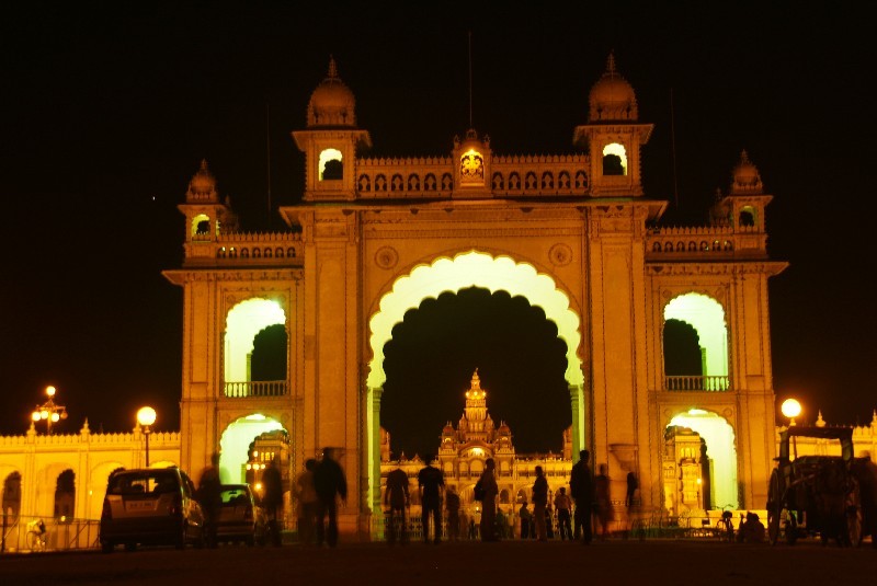 Karnataka, Indien: Der Stadtpalast in Mysore	