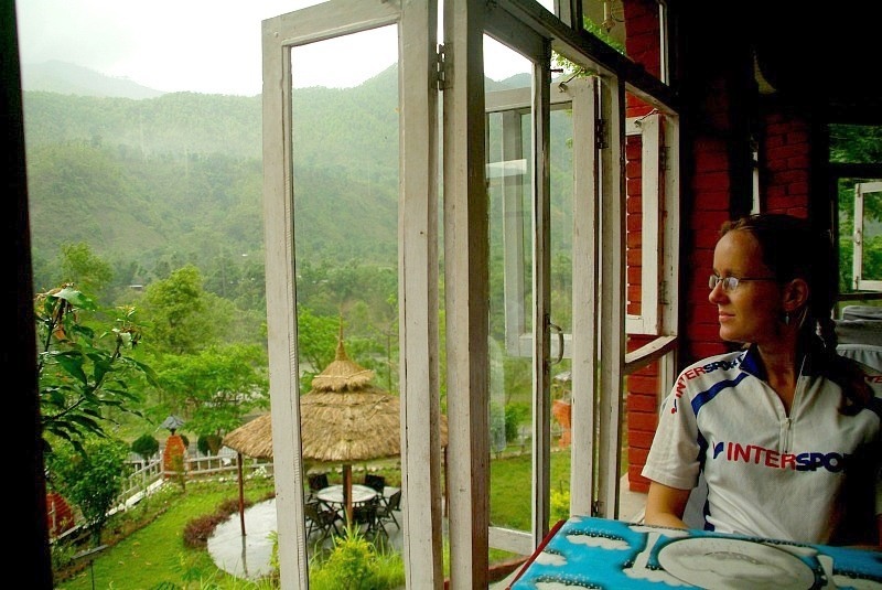 	Nepal: Genau zum Platzregen haben wir das Restaurant erreicht	