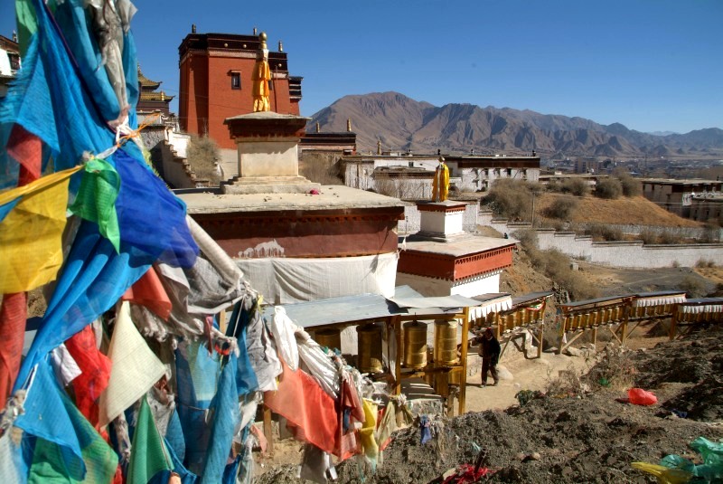 tibet5 019-das-taschilumpo-kloster-in-shigatse